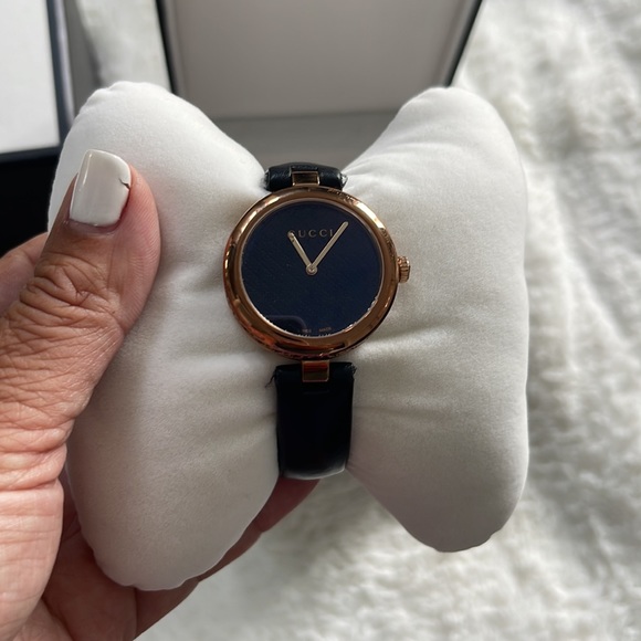 Gucci Diamatissima Black Lacquered Dial Ladies Watch - Picture 3 of 16